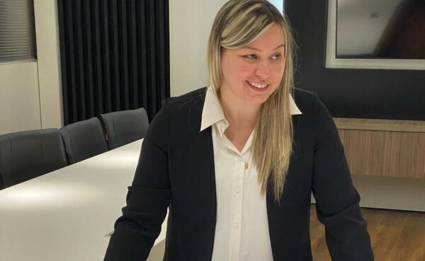 Paola Doldán Revoluciona o Comércio de Fronteira em Ciudad del Este, Paraguai