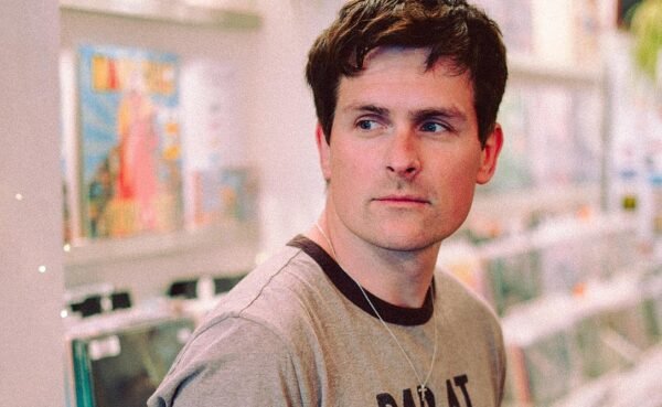 Tom Speight lança seu novo EP “Covers”