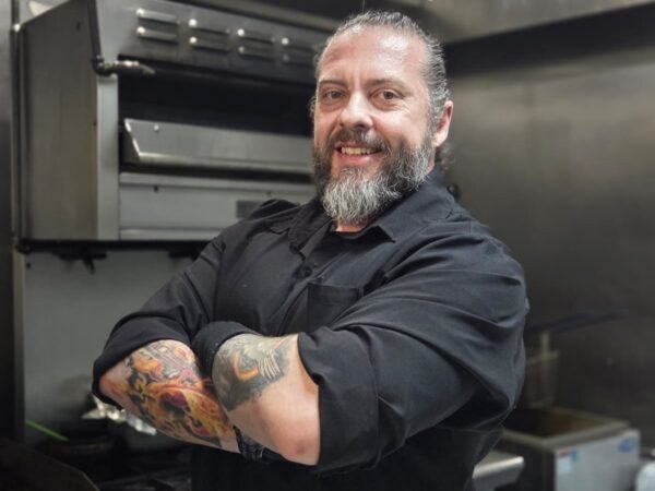 Da Operação à Liderança: Uma trajetória construída dentro das cozinhas que me levou a expandir grandes marcas internacionais no Brasil