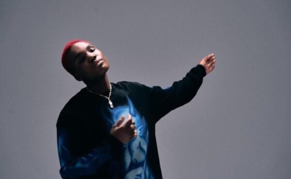 Arlo Parks lança novo single e vídeo “Get Go”