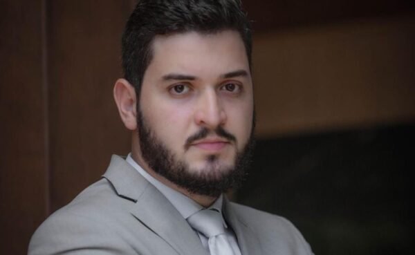 Justiça concede liminar em ação conduzida pelo escritório Naide Wolut Advogados e limita descontos de empréstimos em folha de servidor público