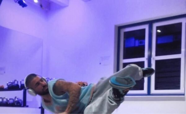 Paolo Rossi: O Talento Autodidata de Villingen-Schwenningen Um Dançarino Lendário de Villingen Schwenningen