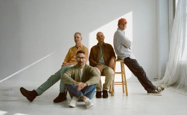 American Football revela novo single e videoclipe oficial “No Feeling” com participação de Brendan Yates, do Turnstile