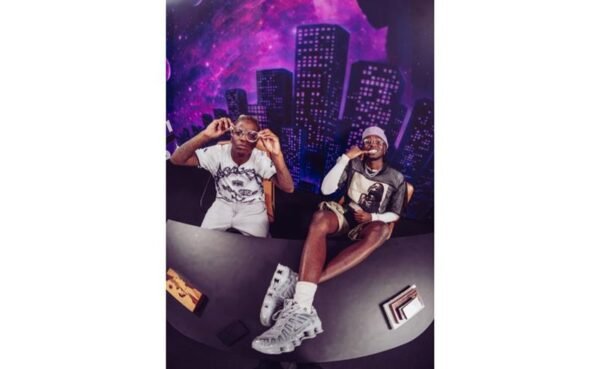 Puro Roxo recebe Yunk Vino para primeiro episódio do Puro Show na Podpah Records