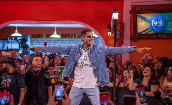 Netto Britto grava “Pra Encher e Derramar” com casa cheia em São Paulo e participações especiais