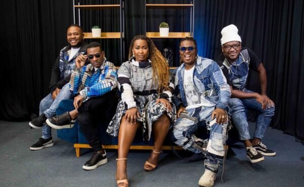Banda Afromix agita o subúrbio carioca com show gratuito