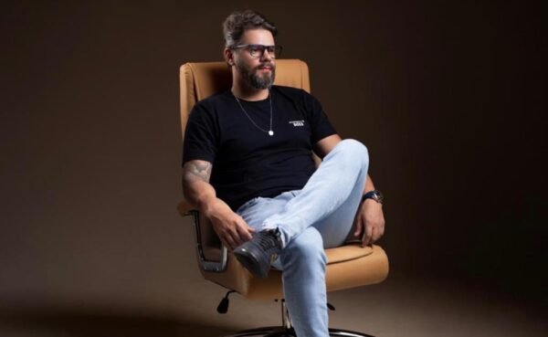 Diego Filho especialista em recuperaçao de contas e estrategista digital impulsiona marcas com IA