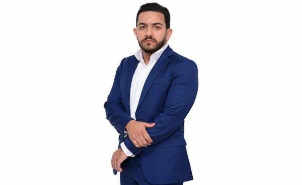De engraxate a fundador da AutoCred: a trajetória de Lucas Pontes